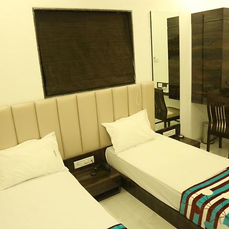 Hotel Magnum Airport T-2 Mumbai Luaran gambar