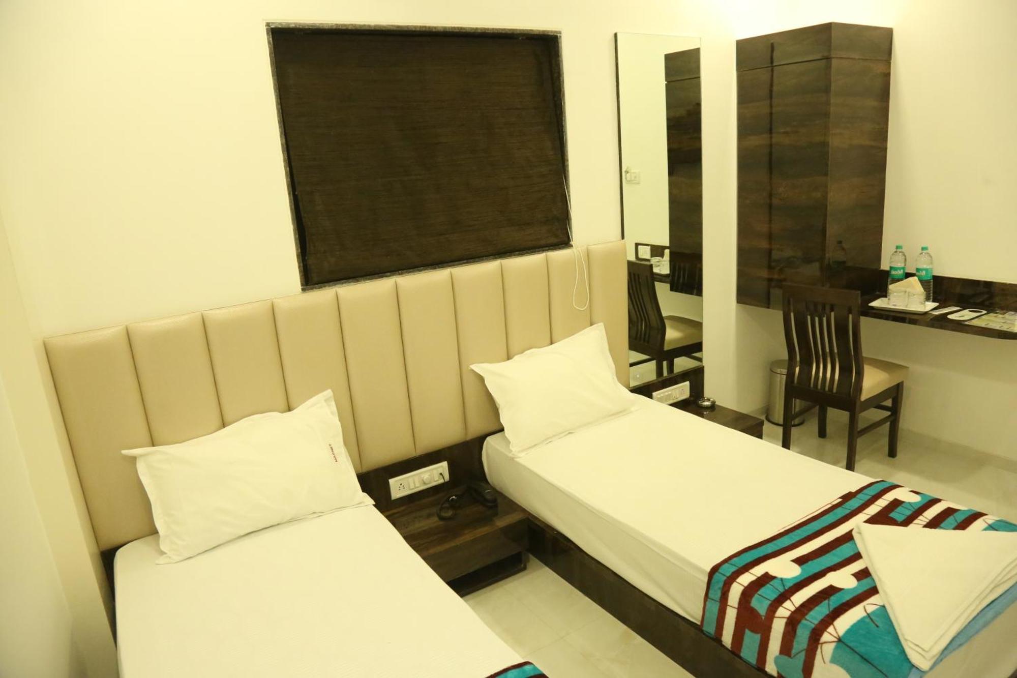 Hotel Magnum Airport T-2 Mumbai Luaran gambar