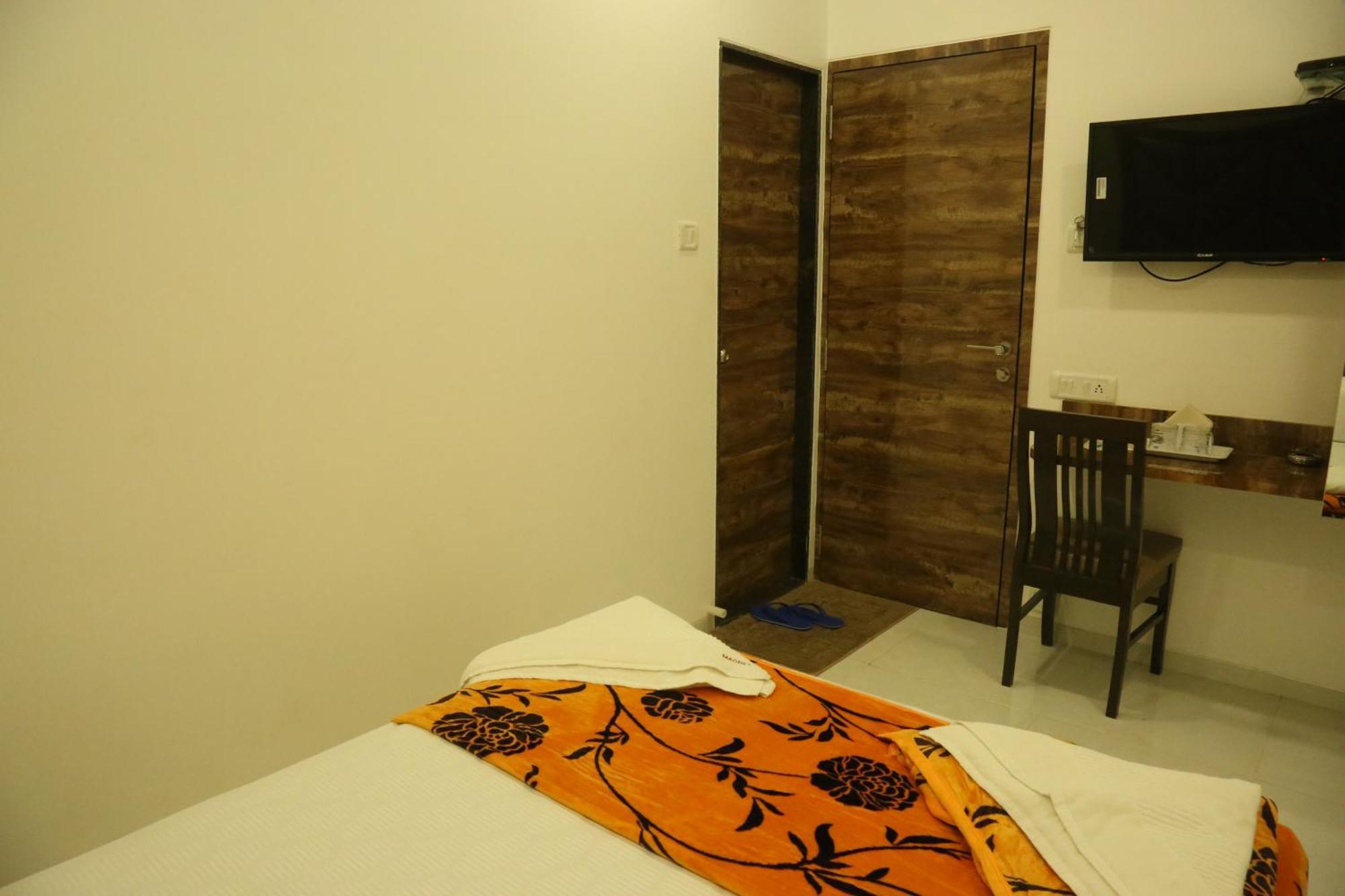 Hotel Magnum Airport T-2 Mumbai Luaran gambar