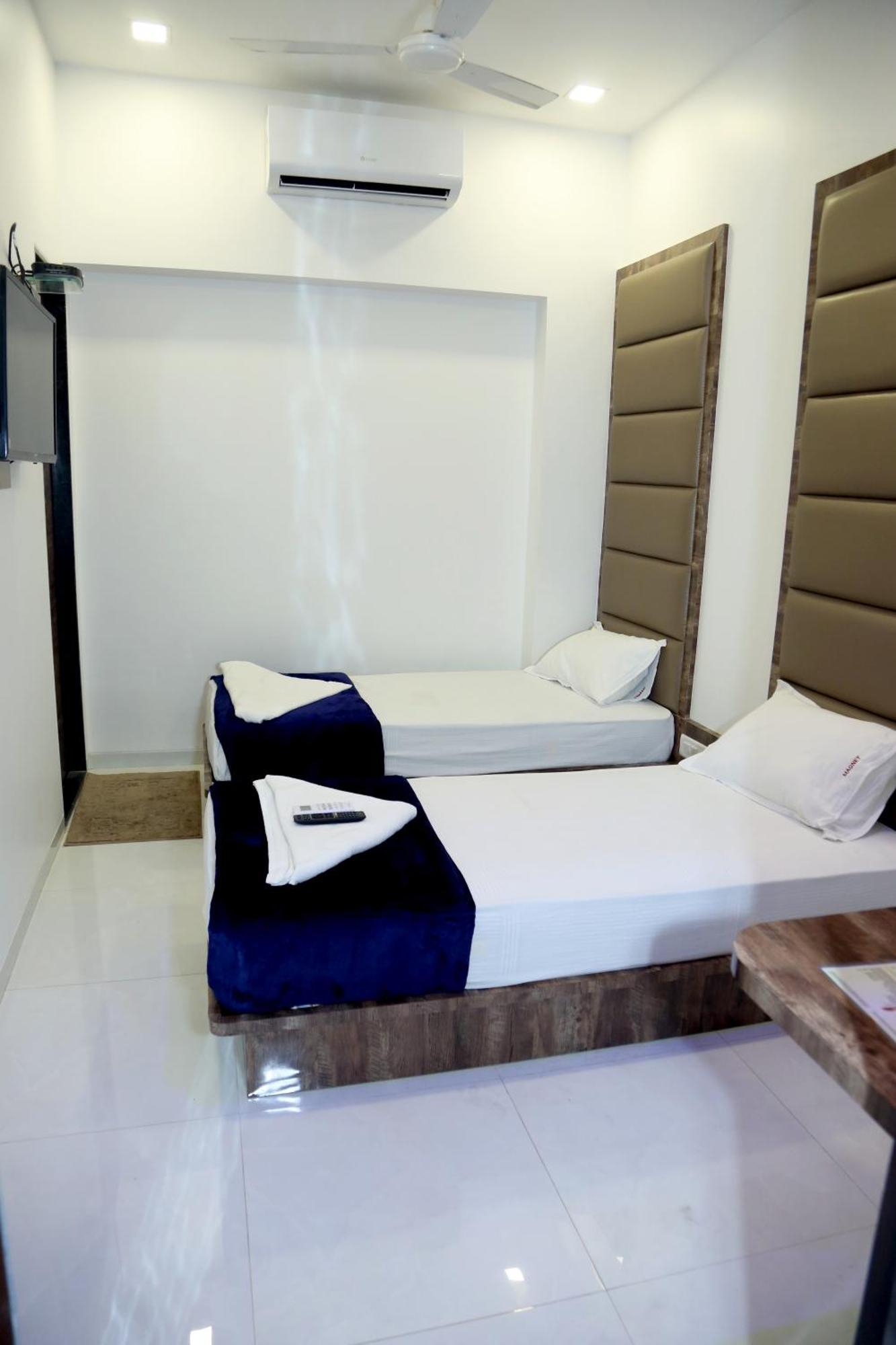 Hotel Magnum Airport T-2 Mumbai Luaran gambar