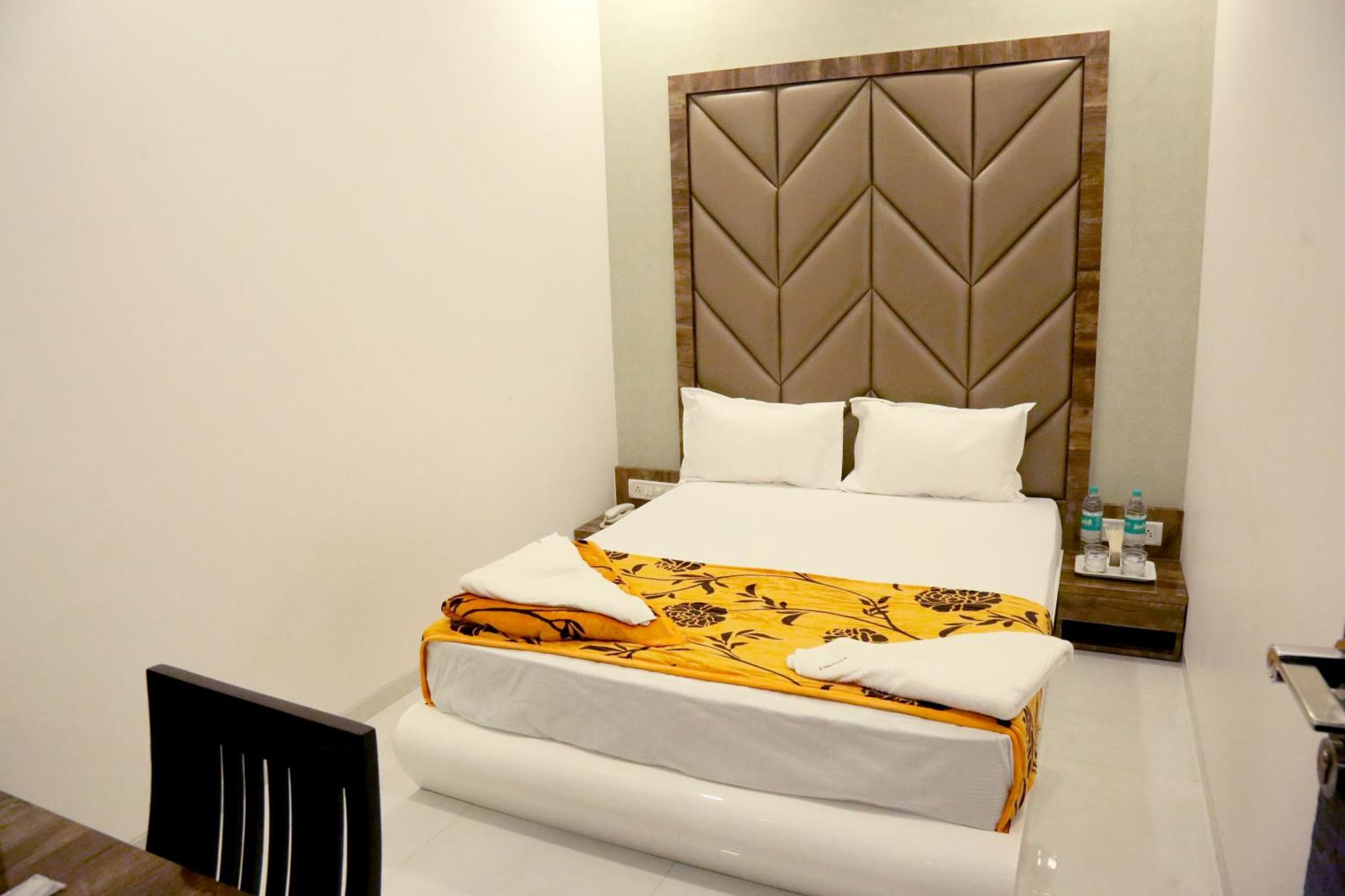 Hotel Magnum Airport T-2 Mumbai Luaran gambar